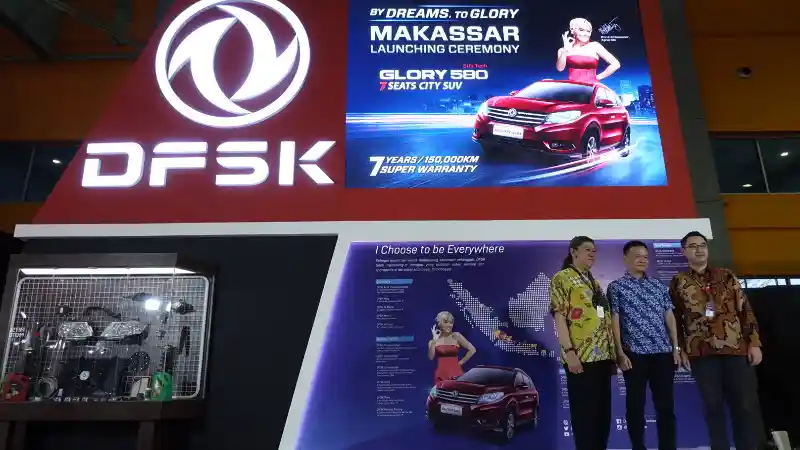 Foto - SUV DFSK Glory 580 Hadir Perdana Di Makassar, Diskon Sampai RP 15 Juta!