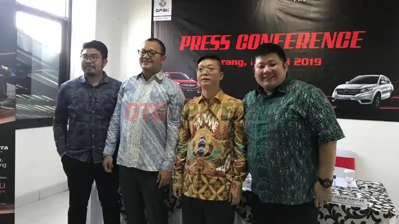 Foto - Lebih Dekat Pabriknya, Harga DFSK di Banten Justru Lebih Mahal. Kenapa?