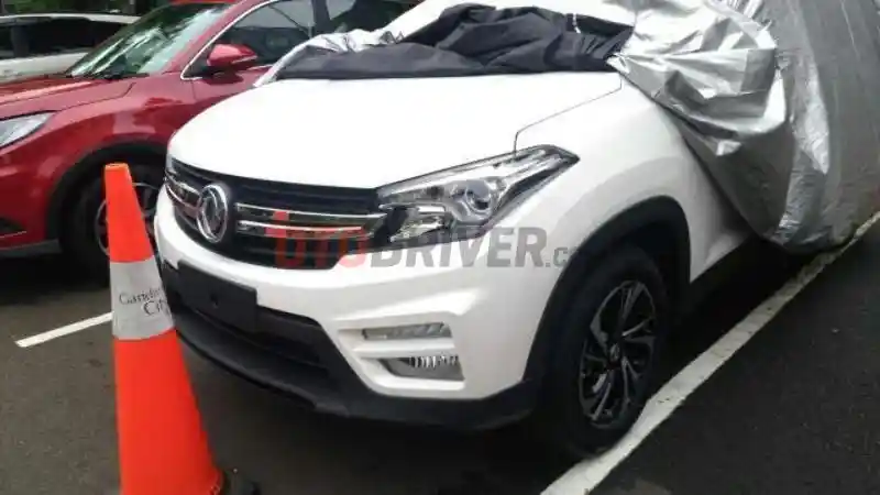 Berita - 'Adik' DFSK Glory 580 Meluncur 2 Bulan Lagi