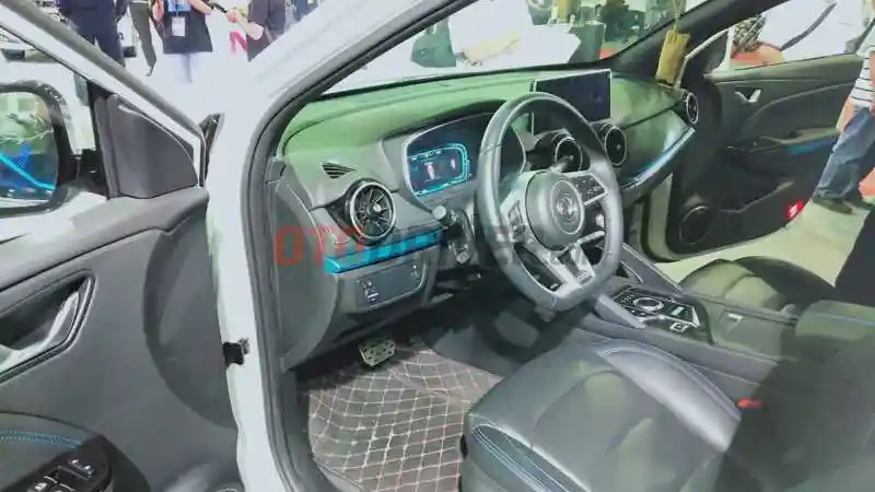 Foto - SUV Listrik Dari Cina Punya 8 Tahun Garansi