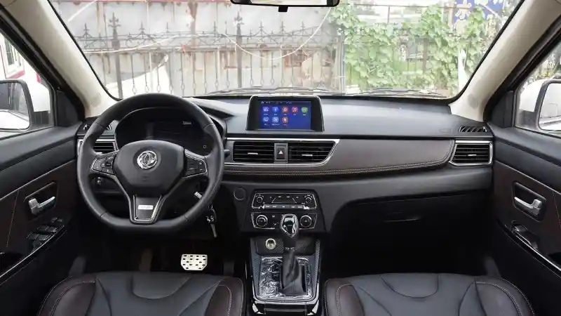 Foto - Bocoran MPV 7 Penumpang DFSK, Lawan Tangguh Wuling Cortez?