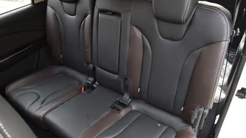 Foto - Bocoran MPV 7 Penumpang DFSK, Lawan Tangguh Wuling Cortez?