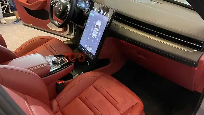 Foto - DFSK Seres SF5 EV SUV Dengan Performa Sport Car Mampir Di Indonesia