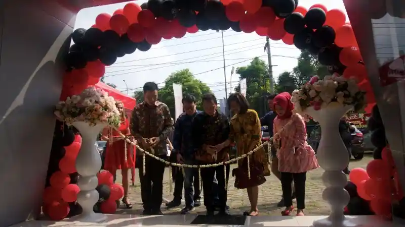 Foto - DFSK Resmikan Dealer Terlengkap di Sumatera Selatan