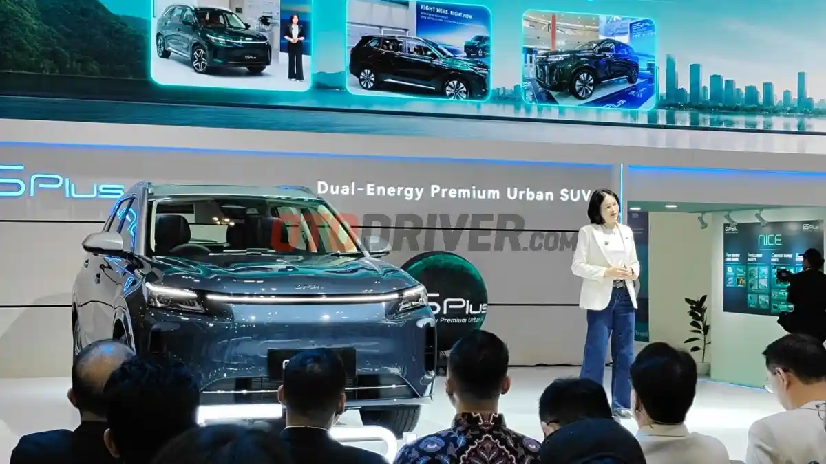 Foto - DFSK E5 Plus Resmi Dijual di GIIAS 2026, Harga Mulai Rp 479 Juta