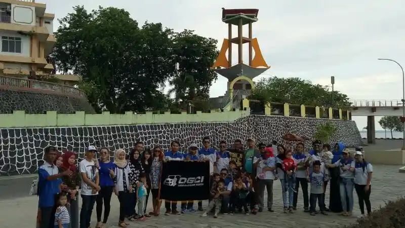 Berita - Bendera Kebanggaan Datsun GO+ Community Indonesia Disambut Di Tanjung Pinang