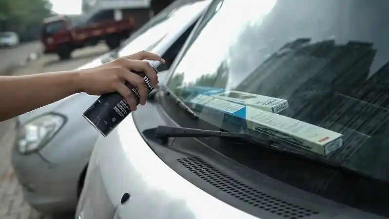 Foto - Begini Cara Mudah Atasi Dashboard Mobil Kusam dan Retak