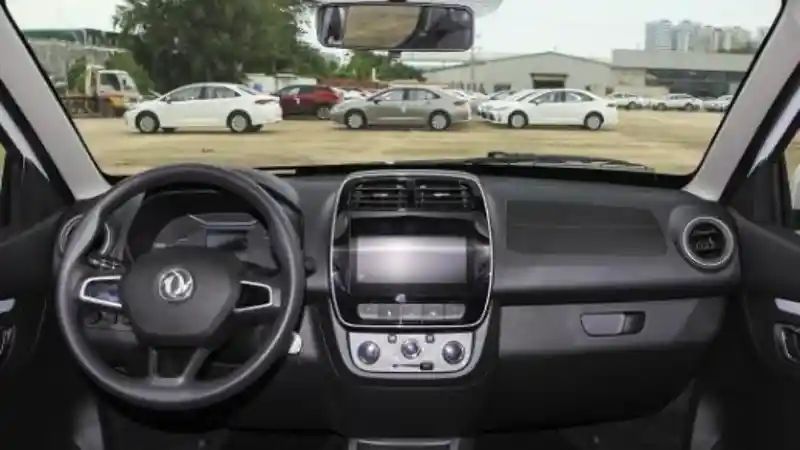 Foto - Mobil Murah Renault Ada Versi Mesin Listrik di Tiongkok!