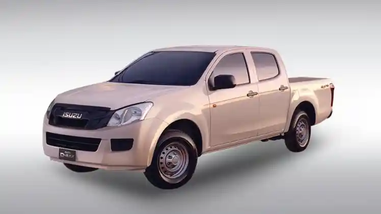 Foto - Komparasi Spek Mahindra VS Isuzu D-Max