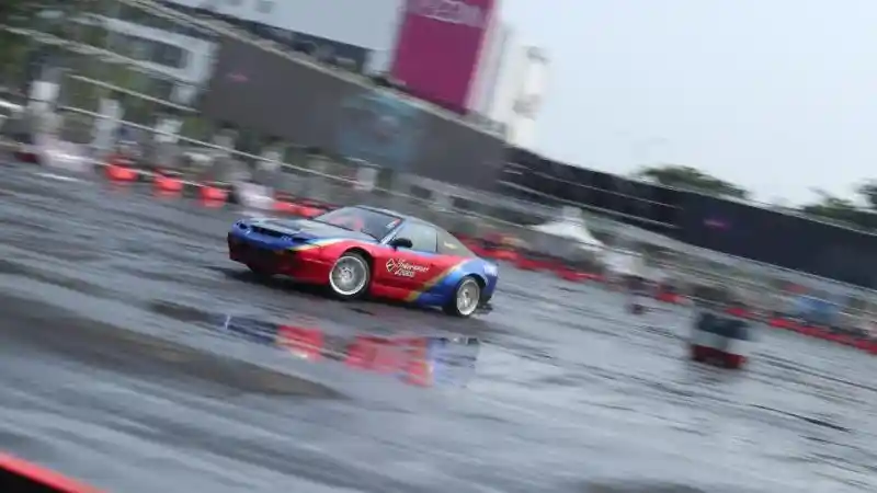 Berita - Ketika "Mobil Menari" Berhasil Jadi Hiburan Masyarakat dan Komunitas