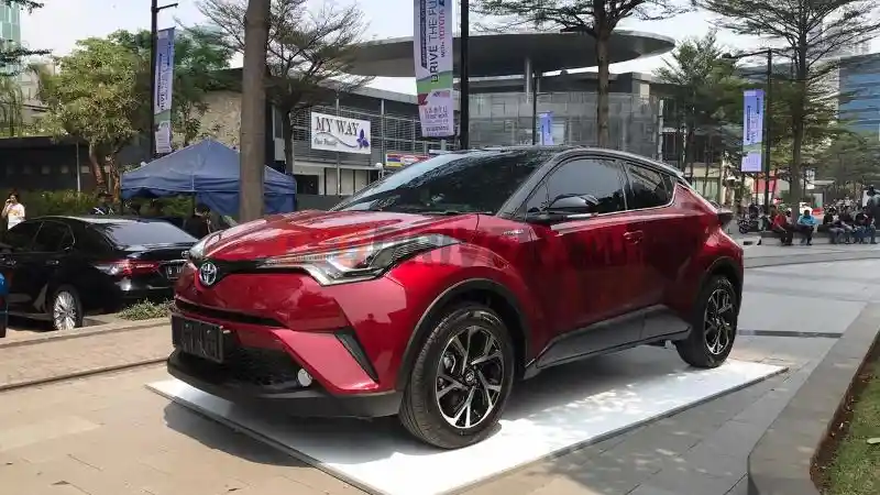Foto - Harga Mobil Toyota Akan Naik?