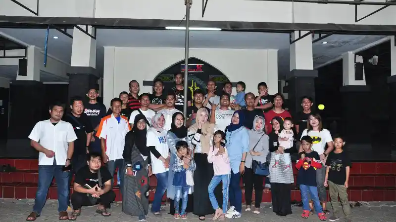 Foto - TSVC Berbagi Kebahagiaan di Bulan Ramadhan Dengan Kegiatan Amal