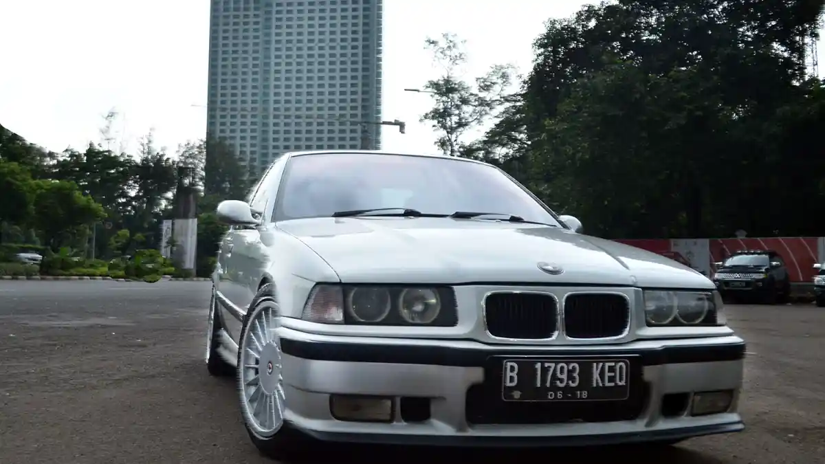 Foto - KOMUNITAS: BMW E36 Indonesia Hobi Coaching Clinic Teknis Mesin Tiap Kumpul