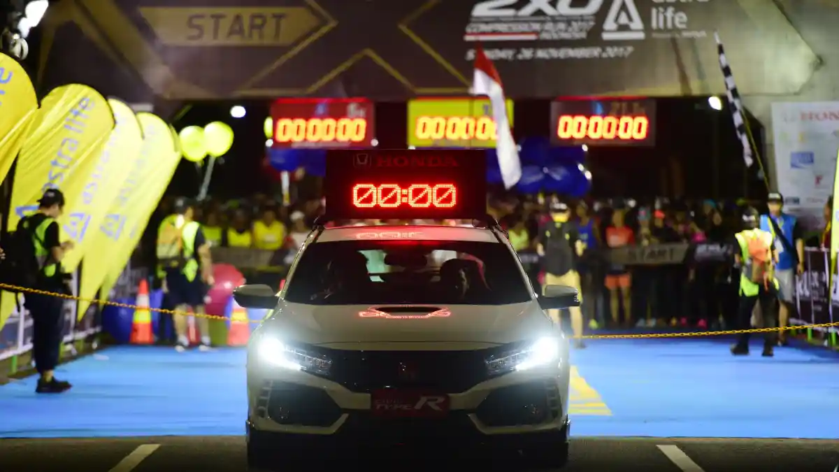Berita - Honda Civic Type R Ikut Dalam Balap Lari di Tangerang