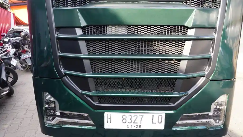 Foto - Biaya Modif Truk Towing Kartika Bikin Geleng Kepala, Ini Daftar Ubahannya