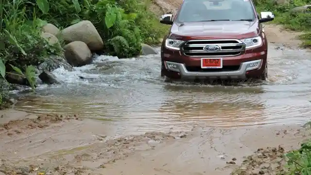 Foto - All New Ford Everest Uji Lintasan Off-Road : Dibantu Peranti Cerdas