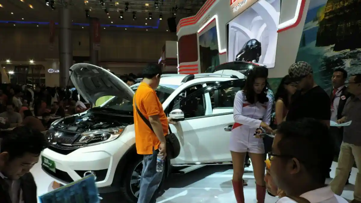Foto - GIIAS Surabaya Auto Show : Raih 16 Ribu Pengunjung Di Hari Ketiga