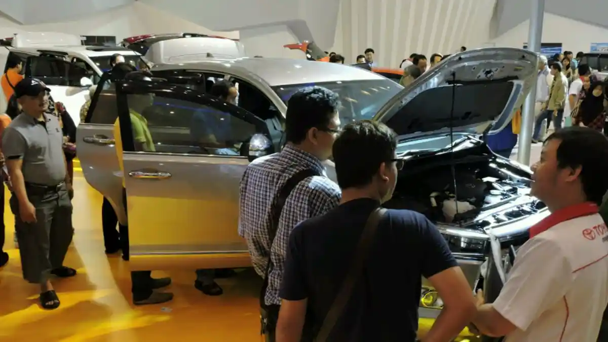 Foto - GIIAS Surabaya Auto Show : Raih 16 Ribu Pengunjung Di Hari Ketiga