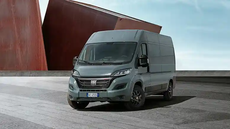 Van - Fiat Ducato Van Besar Dengan Kemampuan Mengemudi Otonom