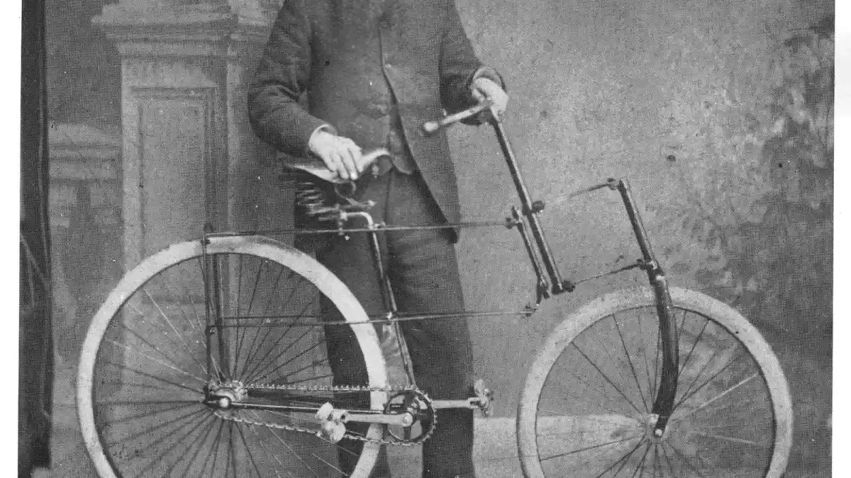 Foto - Sejarah Ban Pneumatik yang Awalnya dari Sepeda