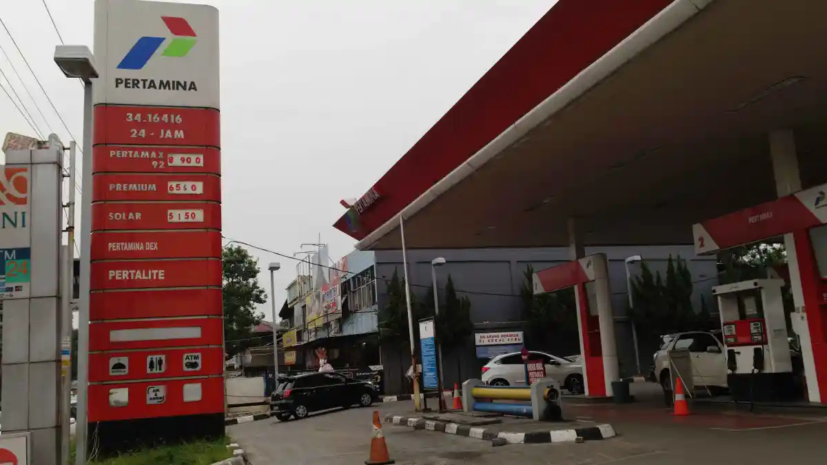 Berita - Harga Pertamax Naik Hari Ini, Bagaimana Dengan Pertalite? 