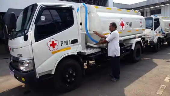 Berita - Toyota Dan Mitsubishi Sumbangkan Lima Kendaraan Untuk Tanggulangi Covid-19 Di Indonesia