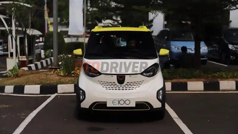 Foto - First Drive: Wuling E100