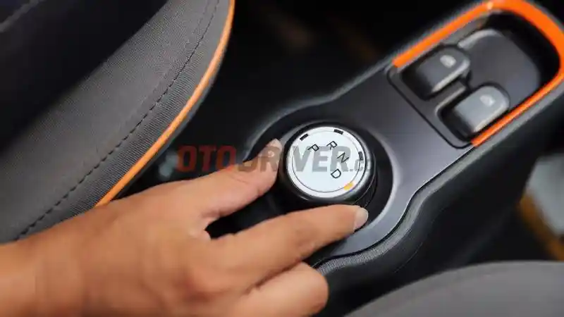 Foto - First Drive: Wuling E100