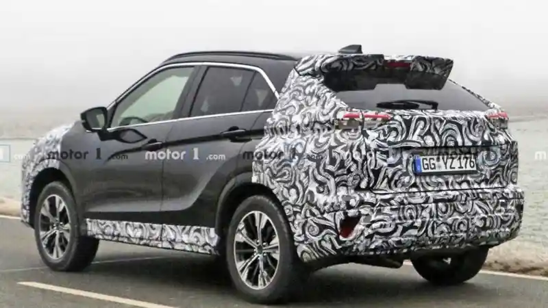 Foto - SPY SHOT: Mitsubishi Eclipse Cross Facelift