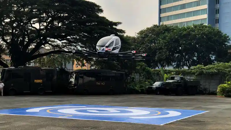 Berita - 100 Unit Mobil Terbang Siap Mengudara di Langit Indonesia 
