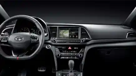 Foto - Hyundai Elantra Sport Resmi Diperkenalkan, Bermesin 1.600 CC Turbo 204 DK!