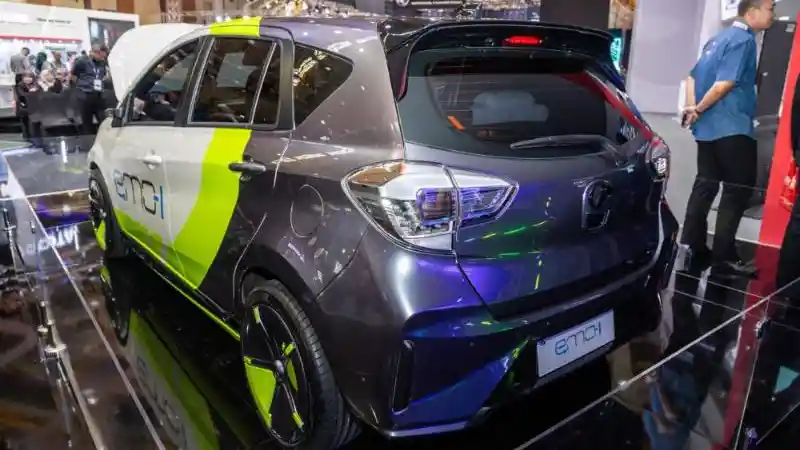 Foto - Begini Wujud Daihatsu Sirion Berpenggerak Listrik Murni