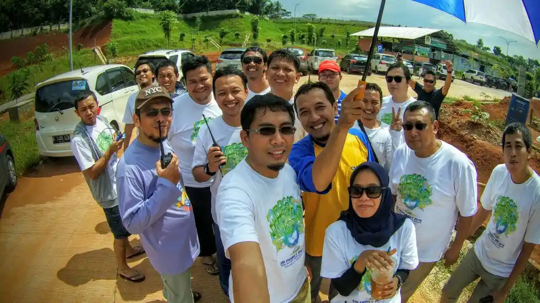 Foto - Ericsson Community: Terbentuk di Kantor, Touring Bareng Keluarga