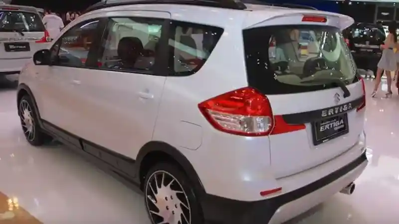 Foto - Suzuki Ertiga Cross Sedang Bersiap Muncul?