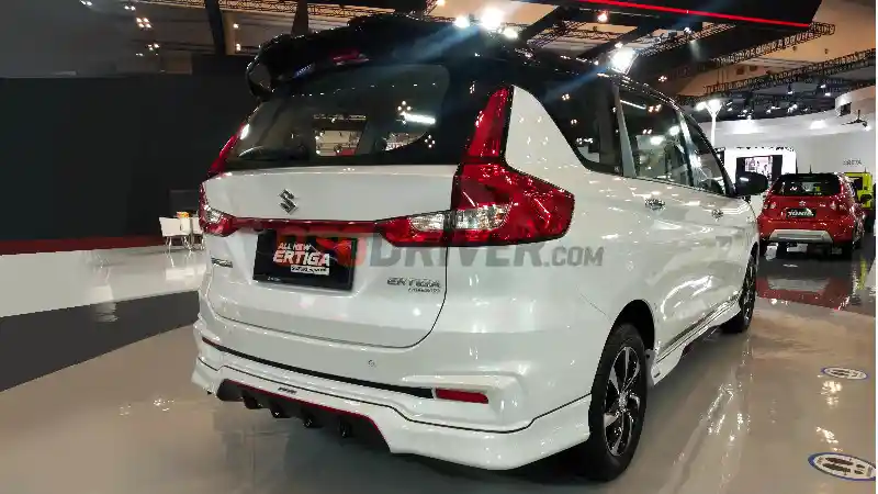 Foto - Ertiga Suzuki Sport FF, Special Jumlah Terbatas Dengan Satu Pilihan Warna