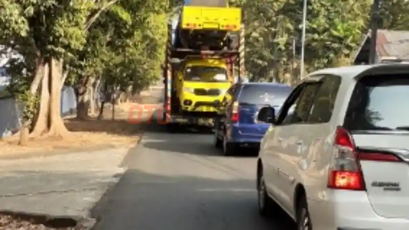 Foto - Esemka Bima Pesanan TNI AU Sudah Sampai Jakarta