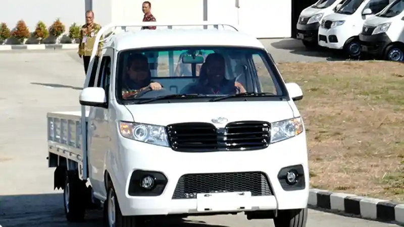 Foto - Harga Mobil Esemka Tak Lebih Dari RP 200 Juta?