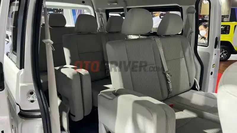 Foto - Esemka Bima EV Vs DFSK Gelora E, Mana Yang Lebih Hebat