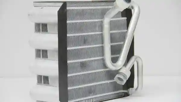 Foto - Merawat AC Mobil Prinsipnya Sama Dengan AC Rumah