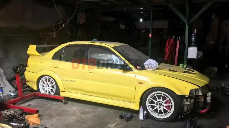 Foto - Mau Berburu Lancer GLXi Murah? Ketahui Penyakitnya