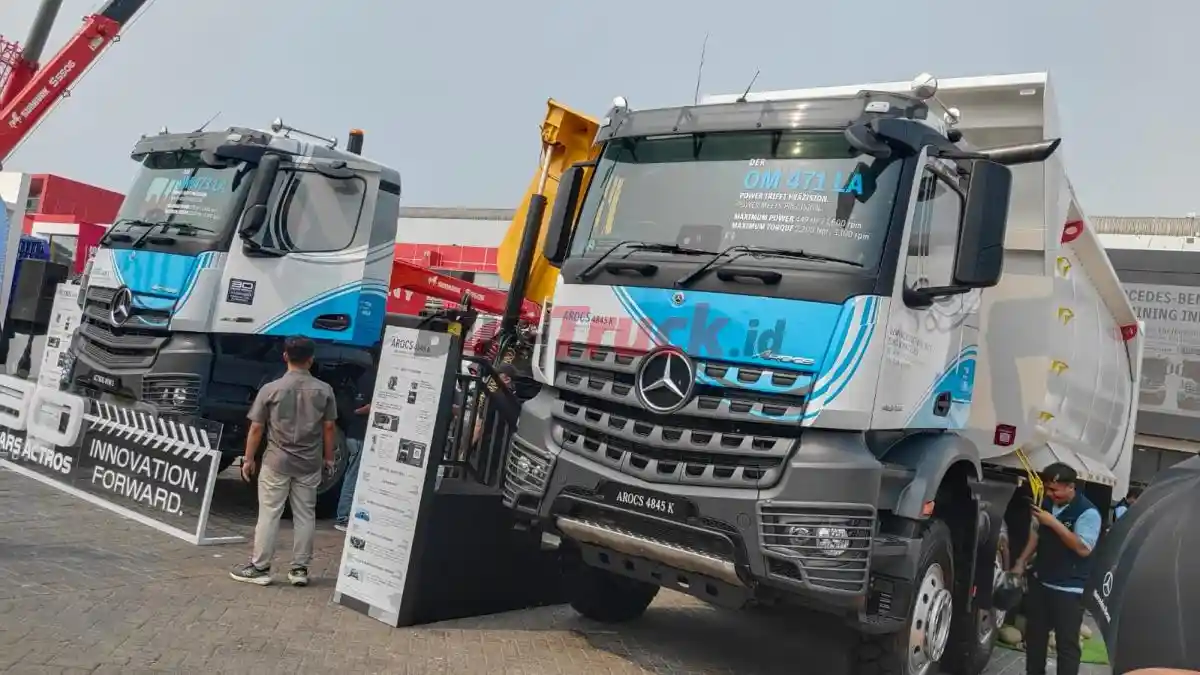 Foto - DCVI Tampilkan Evolusi Mercedes-Benz Trucks di Mining Indonesia 2026