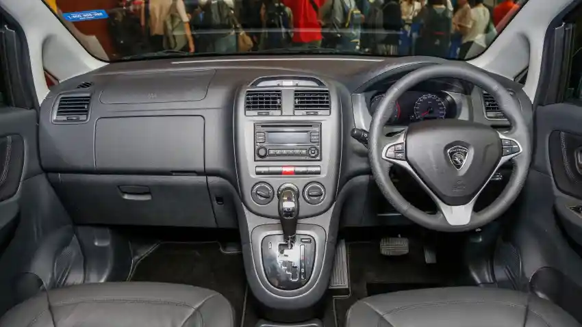Foto - Apa Kabar Proton Exora? Kini Ada Versi Facelift-nya di Malaysia