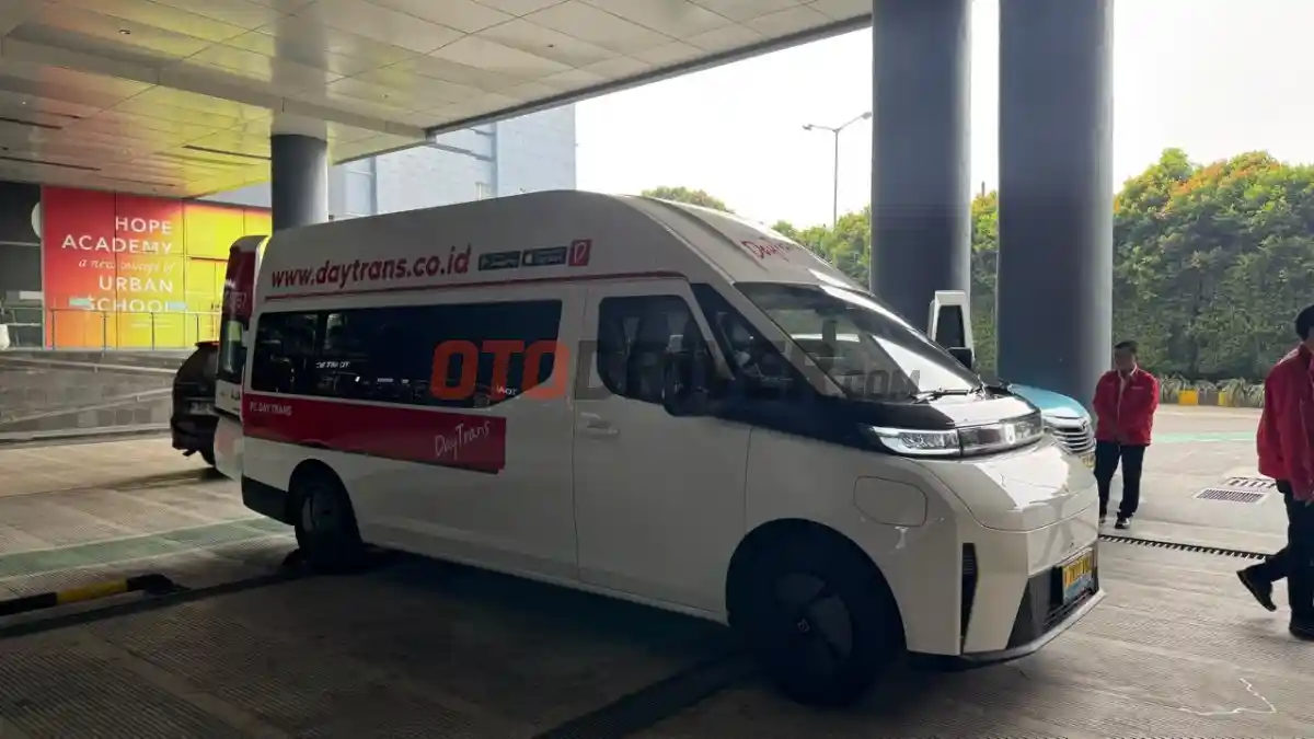 Berita - Day Trans Tambah Farizon SV untuk Rute Jakarta-Semarang dan Jakarta-Cilegon