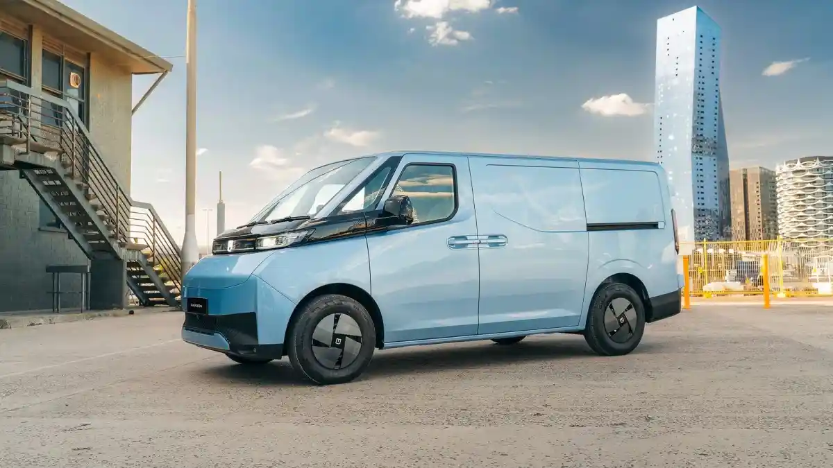 Foto - Farizon Auto Gandeng Arista Group Jajakan MPV Niaga EV