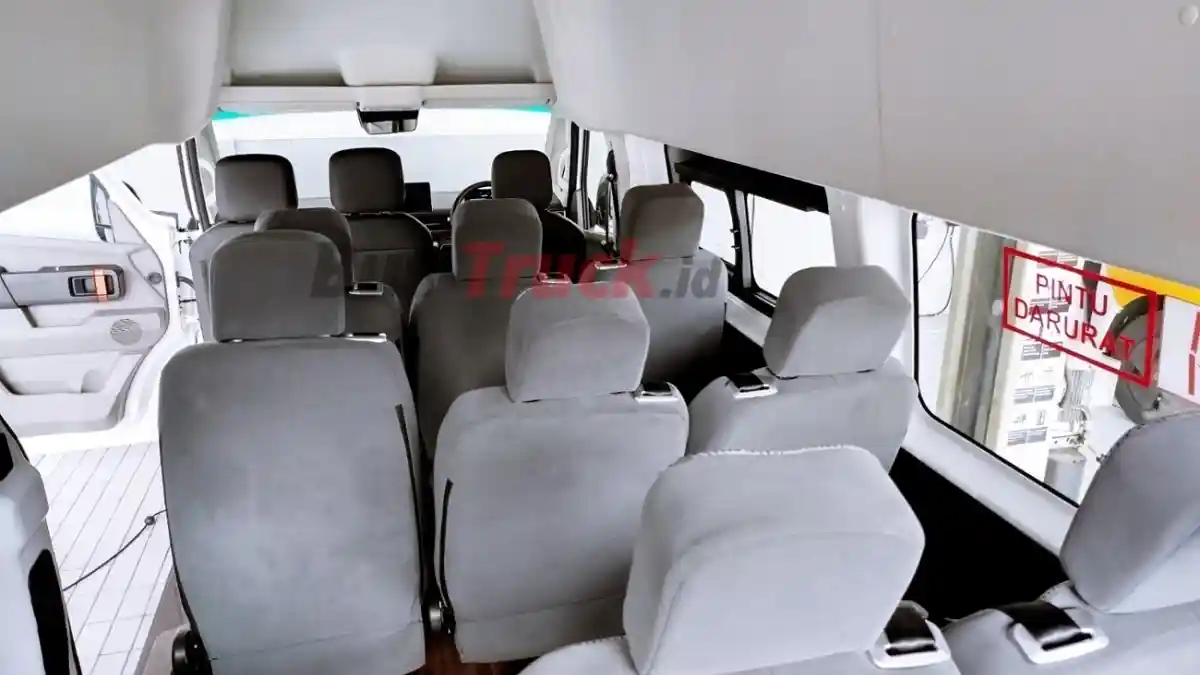 Foto - Farizon SV Resmi Dijual Di Indonesia, Bisa Jadi Kuda Hitam Di Pasar Minibus?