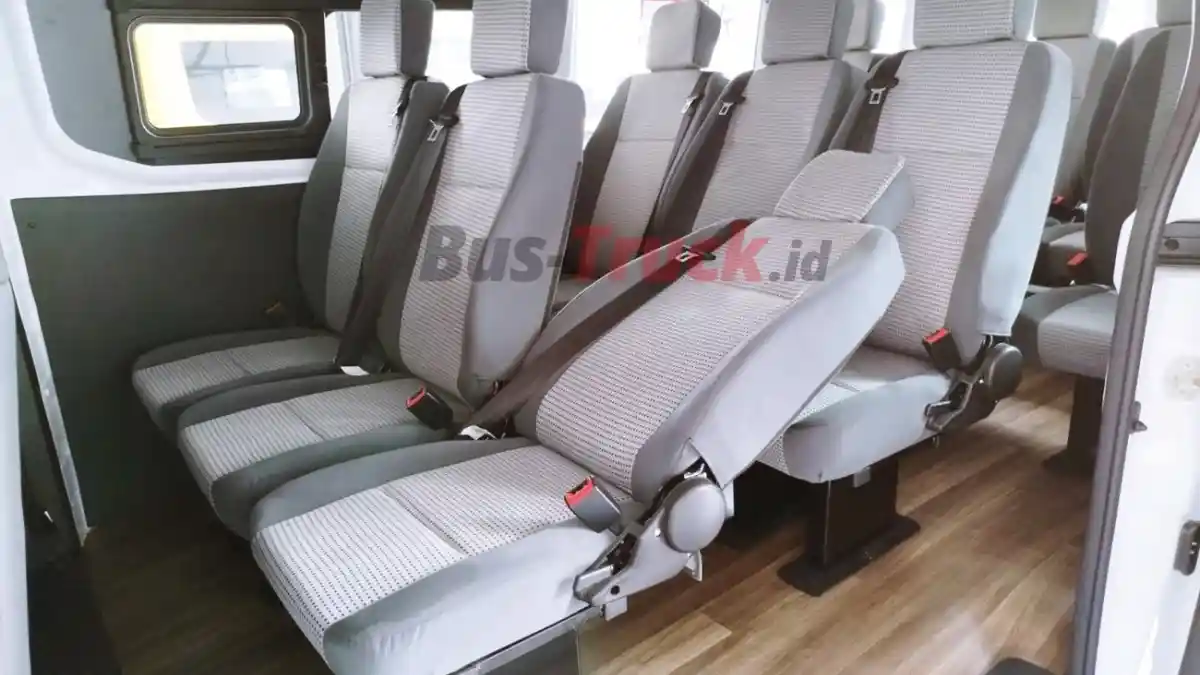 Foto - Farizon SV Resmi Dijual Di Indonesia, Bisa Jadi Kuda Hitam Di Pasar Minibus?