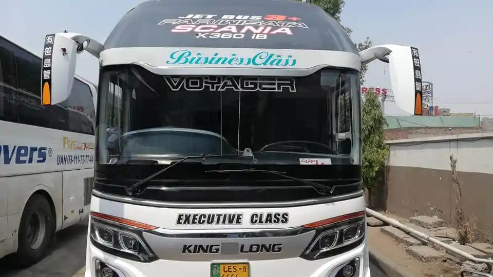 Foto - Bus Pariwisata Syifa Putra Punya 'Kembaran' di Pakistan