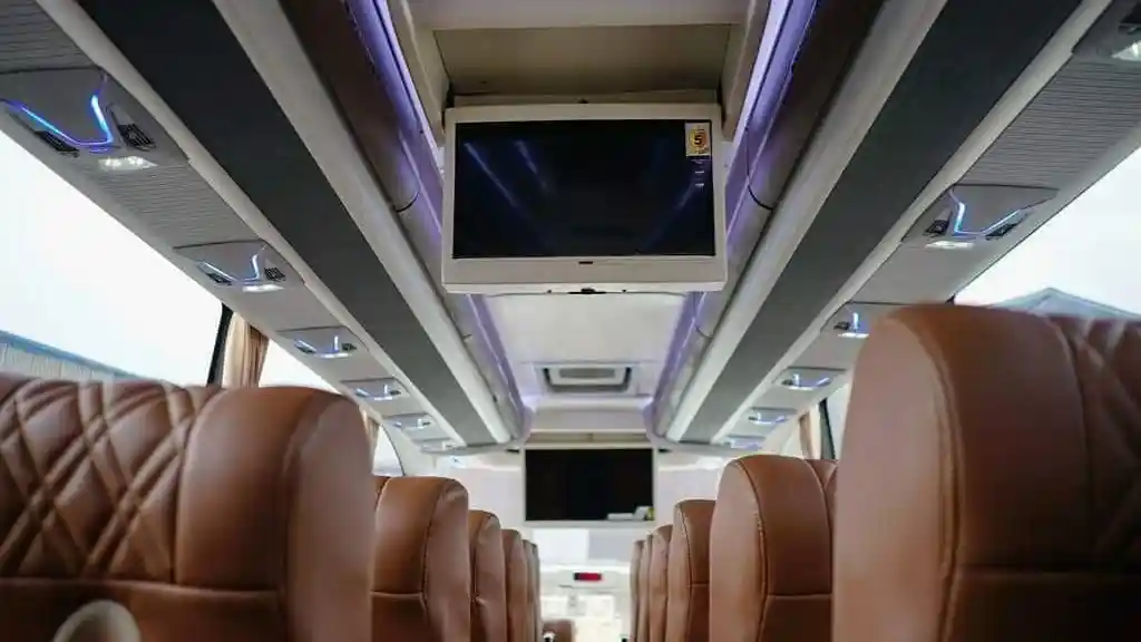 Foto - Karoseri Stadabus Hadir Di Bandung, Buat Gebrakan Desain