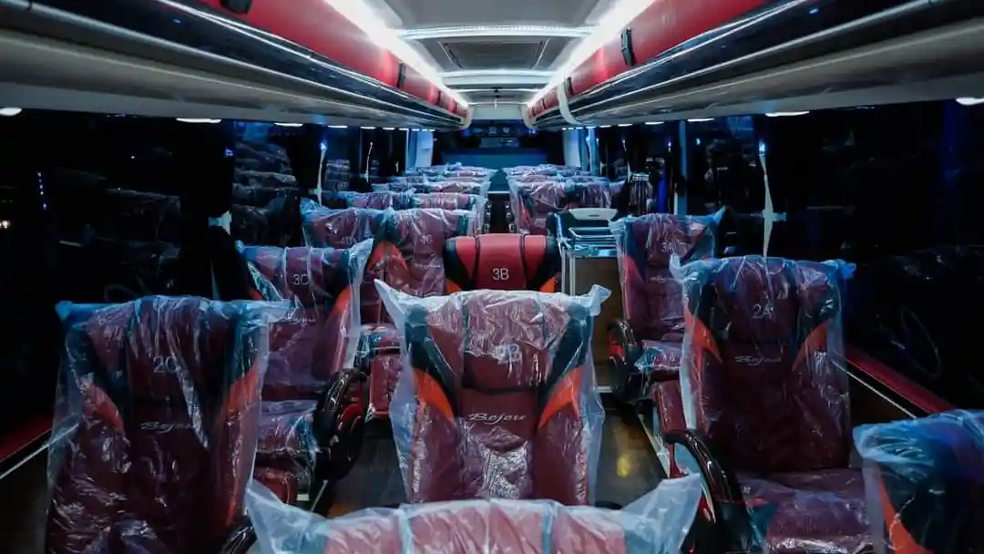 Foto - PO Bejeu Operasikan Bus Social Distancing Cepu-Jakarta