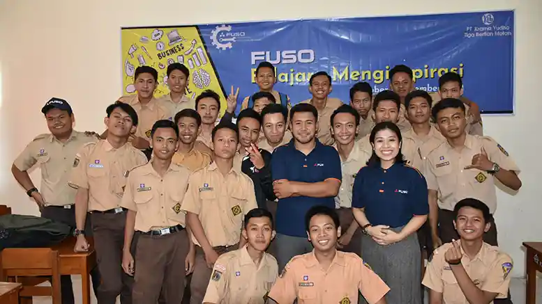 Foto - 'Fuso Belajar & Menginspirasi' Kembali Digelar, 14 SMK Dapat Donasi 